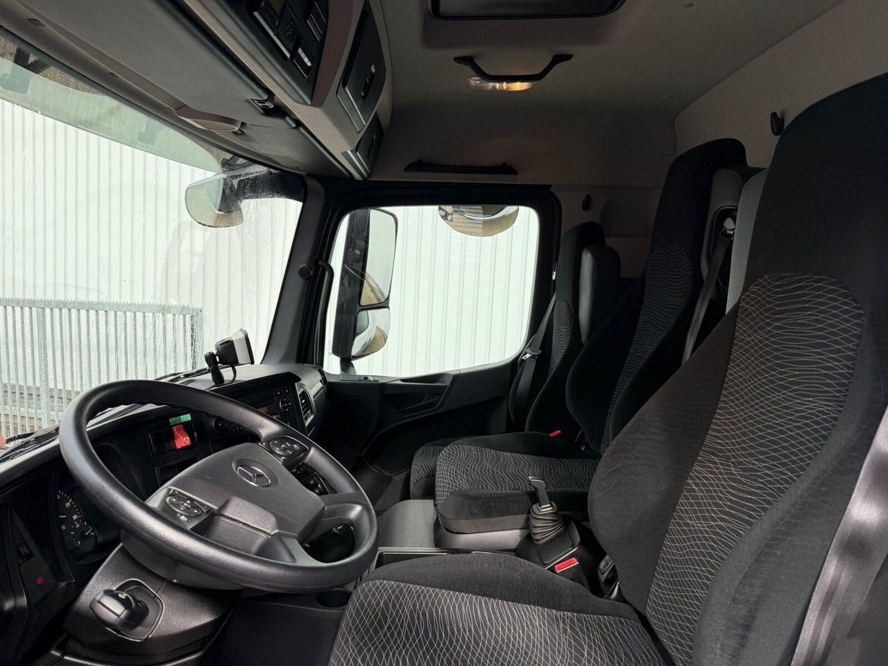 Mercedes-Benz Arocs 1827 A 4x4 Arocs 1827 A 4x4, Ex-! - Lastbil med lad: billede 2 Mercedes-Benz Arocs 1827 A 4x4 Arocs 1827 A 4x4, Ex-! - Lastbil med lad: billede 2