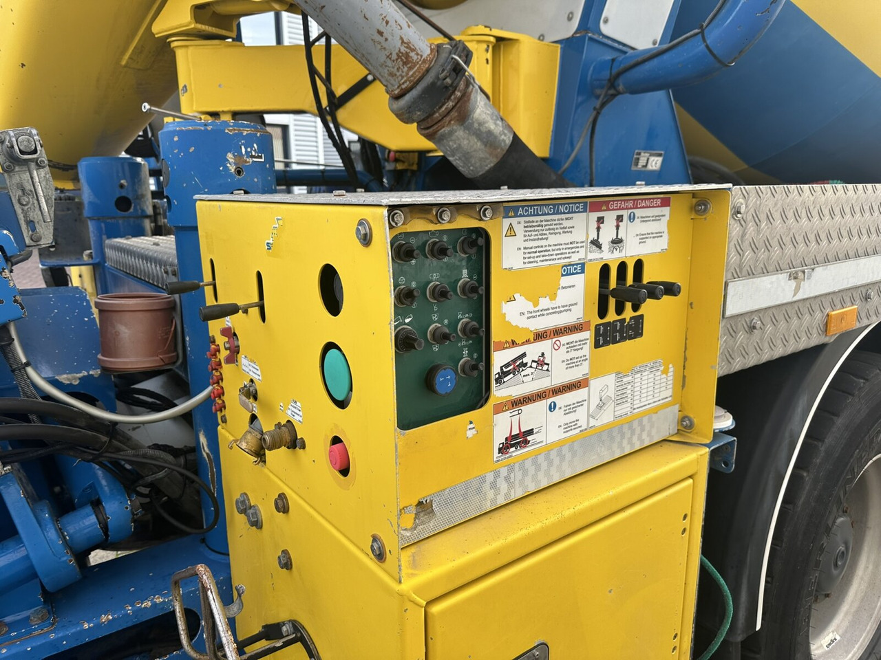 Mercedes-Benz Arocs 3246 B 8x4 Stetter Mischer 7m³, Pumpe 25m Arocs 3246 B 8x4 Stetter Mischer 7m³, Pumpe 25m - Betonpumpe: billede 3 Mercedes-Benz Arocs 3246 B 8x4 Stetter Mischer 7m³, Pumpe 25m Arocs 3246 B 8x4 Stetter Mischer 7m³, Pumpe 25m - Betonpumpe: billede 3