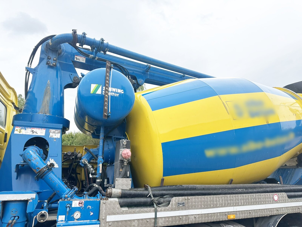 Leje en Mercedes-Benz Arocs 3246 B 8x4 Stetter Mischer 7m³, Pumpe 25m Arocs 3246 B 8x4 Stetter Mischer 7m³, Pumpe 25m Mercedes-Benz Arocs 3246 B 8x4 Stetter Mischer 7m³, Pumpe 25m Arocs 3246 B 8x4 Stetter Mischer 7m³, Pumpe 25m: billede 15 Leje en Mercedes-Benz Arocs 3246 B 8x4 Stetter Mischer 7m³, Pumpe 25m Arocs 3246 B 8x4 Stetter Mischer 7m³, Pumpe 25m Mercedes-Benz Arocs 3246 B 8x4 Stetter Mischer 7m³, Pumpe 25m Arocs 3246 B 8x4 Stetter Mischer 7m³, Pumpe 25m: billede 15