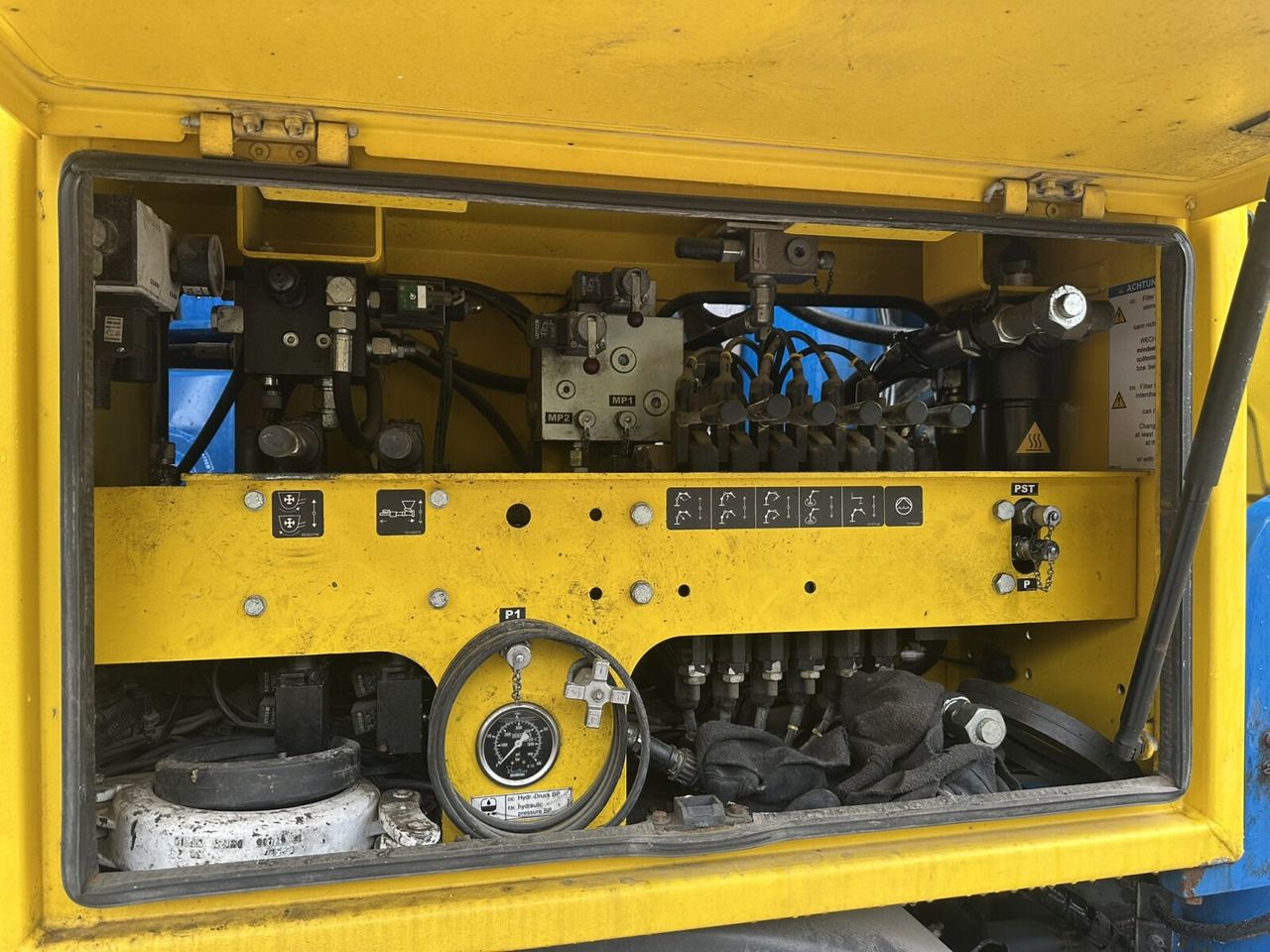 Mercedes-Benz Arocs 3246 B 8x4 Stetter Mischer 7m³, Pumpe 25m Arocs 3246 B 8x4 Stetter Mischer 7m³, Pumpe 25m - Betonpumpe: billede 5 Mercedes-Benz Arocs 3246 B 8x4 Stetter Mischer 7m³, Pumpe 25m Arocs 3246 B 8x4 Stetter Mischer 7m³, Pumpe 25m - Betonpumpe: billede 5