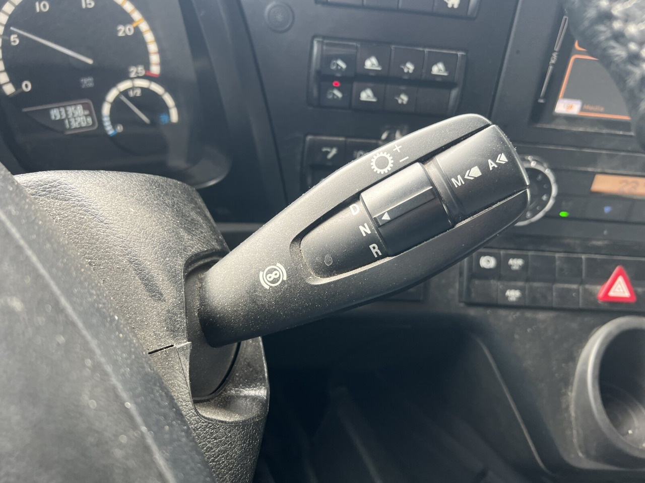 Mercedes-Benz Arocs 3253 K 8x4/4 Arocs 3253 K 8x4/4, Retarder, Motorabtrieb - Lastbil kroghejs: billede 2 Mercedes-Benz Arocs 3253 K 8x4/4 Arocs 3253 K 8x4/4, Retarder, Motorabtrieb - Lastbil kroghejs: billede 2