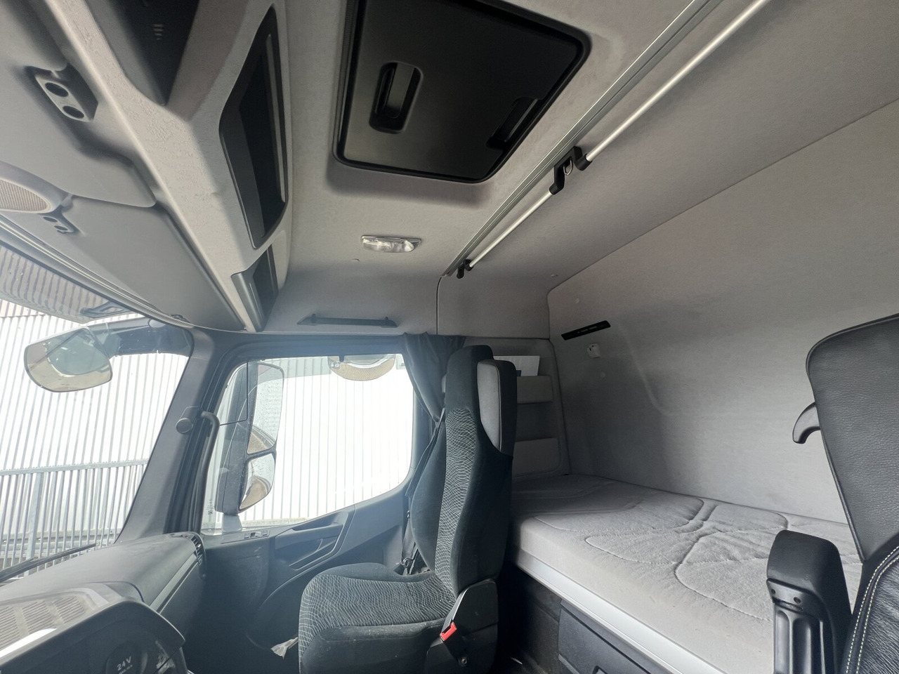 Mercedes-Benz Arocs 3253 K 8x4/4 Arocs 3253 K 8x4/4, Retarder, Motorabtrieb - Lastbil kroghejs: billede 5 Mercedes-Benz Arocs 3253 K 8x4/4 Arocs 3253 K 8x4/4, Retarder, Motorabtrieb - Lastbil kroghejs: billede 5