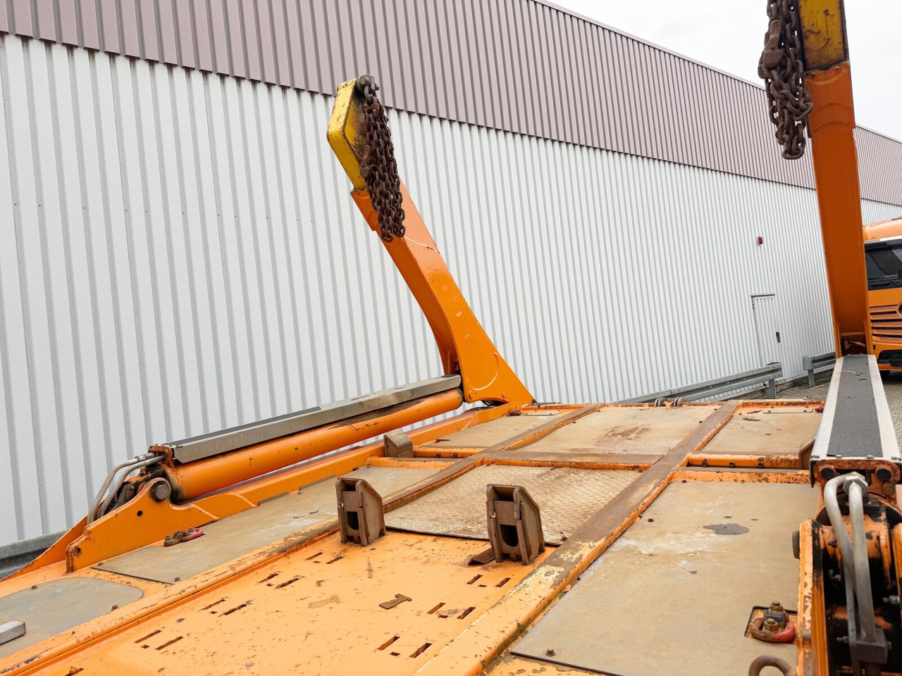 Mercedes-Benz Arocs 3353 K 6x4 Arocs 3353 K 6x4, Grounder, Retarder, Tele-Absetzer, Funk - Liftdumper lastbil: billede 3 Mercedes-Benz Arocs 3353 K 6x4 Arocs 3353 K 6x4, Grounder, Retarder, Tele-Absetzer, Funk - Liftdumper lastbil: billede 3