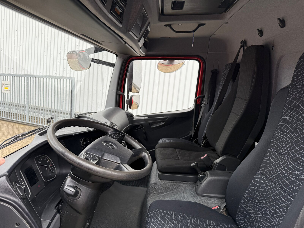 Mercedes-Benz Atego 818/23 LK 4x2 Atego 818/23 LK 4x2, 2x AHK - Tipvogn lastbil: billede 3 Mercedes-Benz Atego 818/23 LK 4x2 Atego 818/23 LK 4x2, 2x AHK - Tipvogn lastbil: billede 3