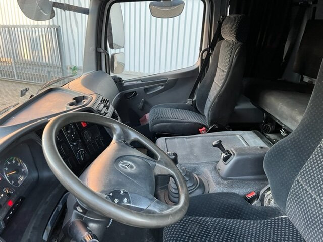 Mercedes-Benz Atego 822 4x2 Atego 822 4x2, Doka mit Kombisitzbank - Lastbil med presenning: billede 2 Mercedes-Benz Atego 822 4x2 Atego 822 4x2, Doka mit Kombisitzbank - Lastbil med presenning: billede 2