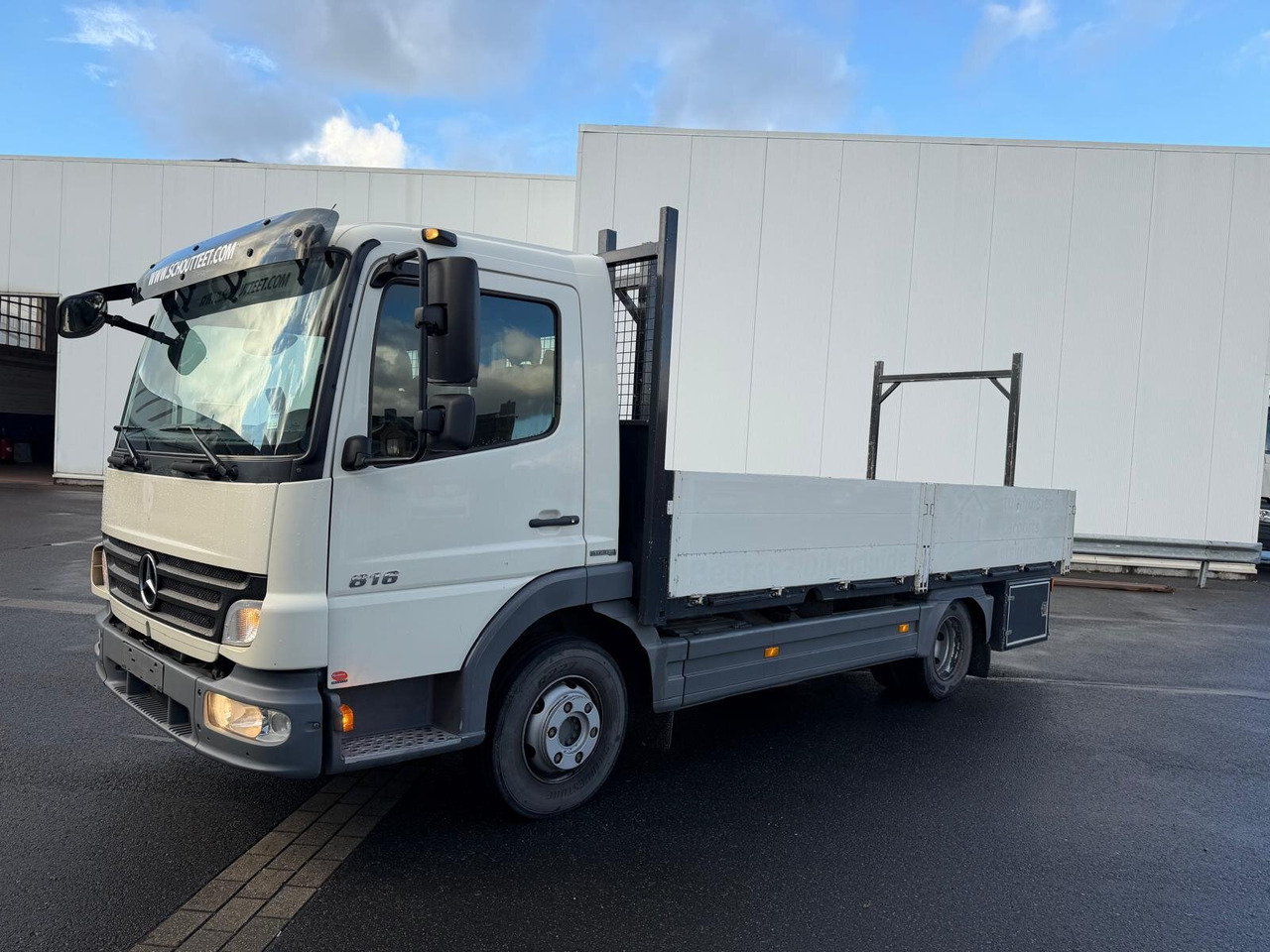 Mercedes-Benz Atego Atego 816 4 x 2 - Lastbil med lad: billede 1 Mercedes-Benz Atego Atego 816 4 x 2 - Lastbil med lad: billede 1