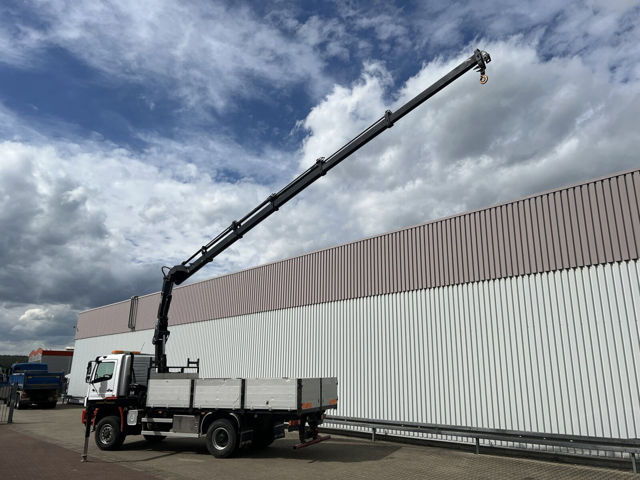 Lastbil med kran, Lastbil med lad Mercedes-Benz Axor 1828 A 4x4 Axor 1828 A 4x4 mit Kran Hiab XS 166 E-5: billede 10 Lastbil med kran, Lastbil med lad Mercedes-Benz Axor 1828 A 4x4 Axor 1828 A 4x4 mit Kran Hiab XS 166 E-5: billede 10