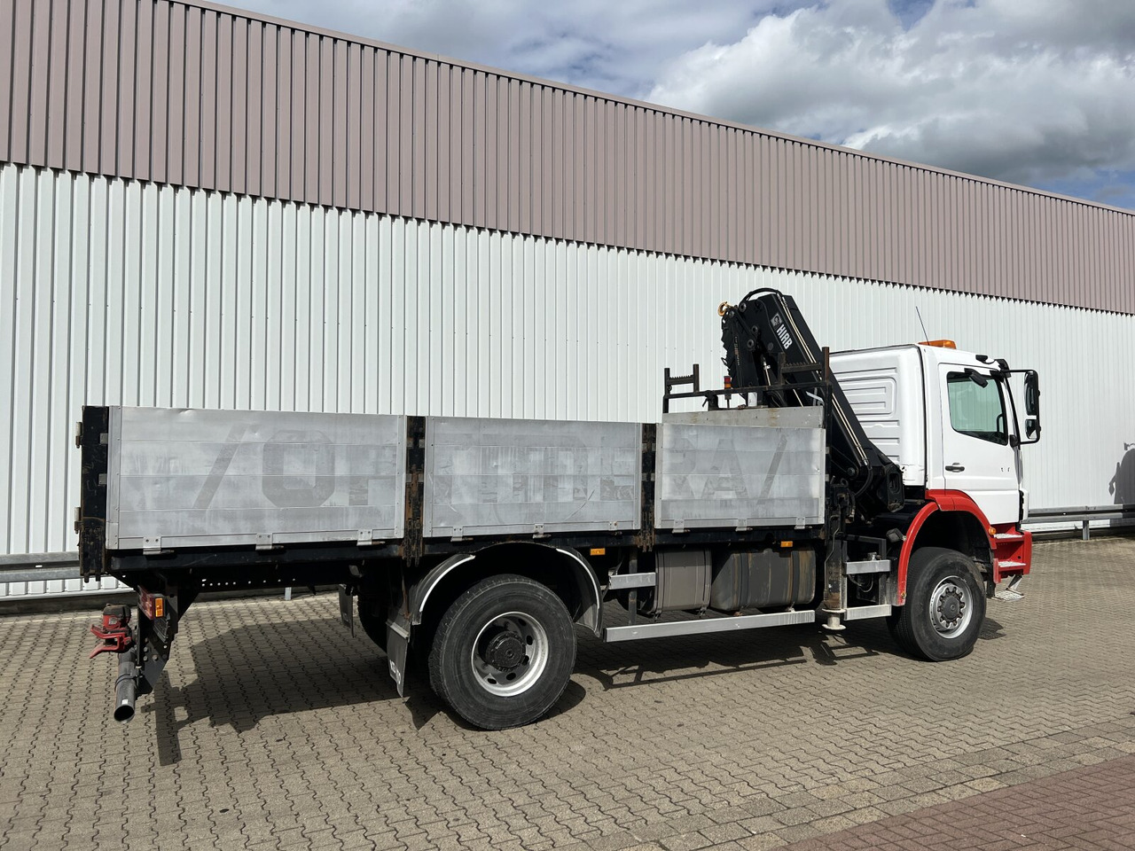 Lastbil med kran, Lastbil med lad Mercedes-Benz Axor 1828 A 4x4 Axor 1828 A 4x4 mit Kran Hiab XS 166 E-5: billede 12 Lastbil med kran, Lastbil med lad Mercedes-Benz Axor 1828 A 4x4 Axor 1828 A 4x4 mit Kran Hiab XS 166 E-5: billede 12