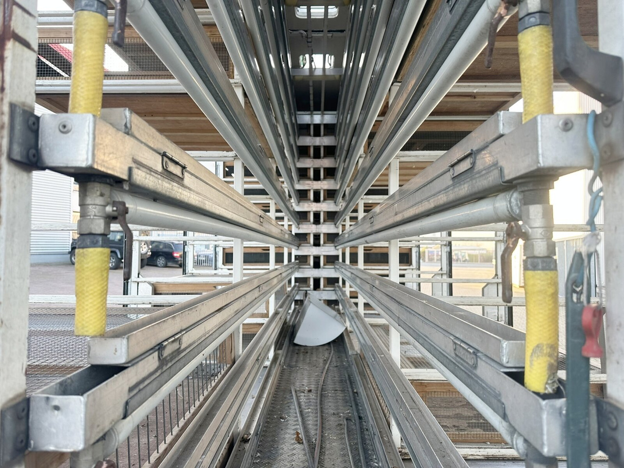 Mercedes-Benz LK 817 4x2 LK 817 4x2, Taubentransporter - Lastbil varevogn: billede 5 Mercedes-Benz LK 817 4x2 LK 817 4x2, Taubentransporter - Lastbil varevogn: billede 5