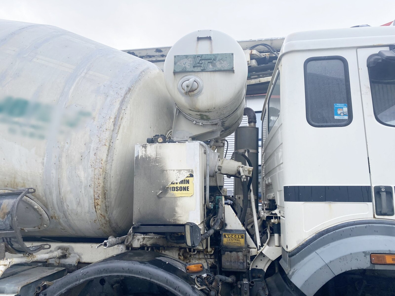 Mercedes-Benz SK II 3234 B 8x4/4 SK II 3234 B 8x4/4, LT Betonmischer, Förderband, Funk, 9cbm - Betonbil: billede 5 Mercedes-Benz SK II 3234 B 8x4/4 SK II 3234 B 8x4/4, LT Betonmischer, Förderband, Funk, 9cbm - Betonbil: billede 5