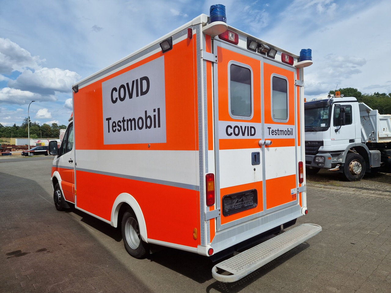 Ambulance Mercedes-Benz Sprinter 516 CDI 4x2 Sprinter 516 CDI 4x2, Rettungswagen: billede 9 Ambulance Mercedes-Benz Sprinter 516 CDI 4x2 Sprinter 516 CDI 4x2, Rettungswagen: billede 9