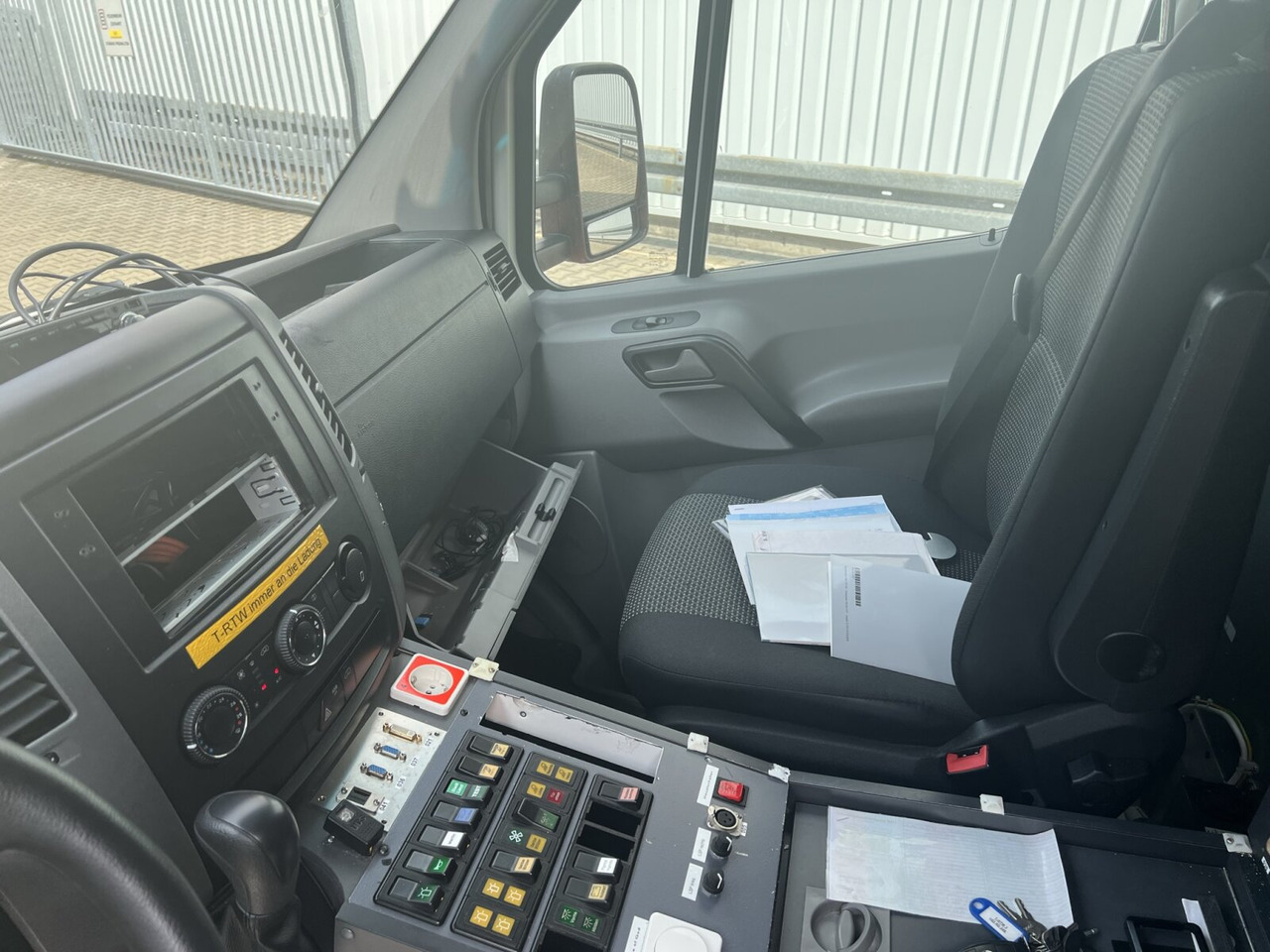 Mercedes-Benz Sprinter 516 CDI 4x2 Sprinter 516 CDI 4x2, Rettungswagen, Bi-Xenon - Ambulance: billede 3 Mercedes-Benz Sprinter 516 CDI 4x2 Sprinter 516 CDI 4x2, Rettungswagen, Bi-Xenon - Ambulance: billede 3