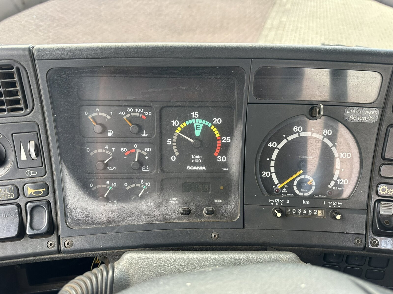 Scania P93 HK 250 6x4L P93 HK 250 6x4L - Lastbil chassis: billede 5 Scania P93 HK 250 6x4L P93 HK 250 6x4L - Lastbil chassis: billede 5