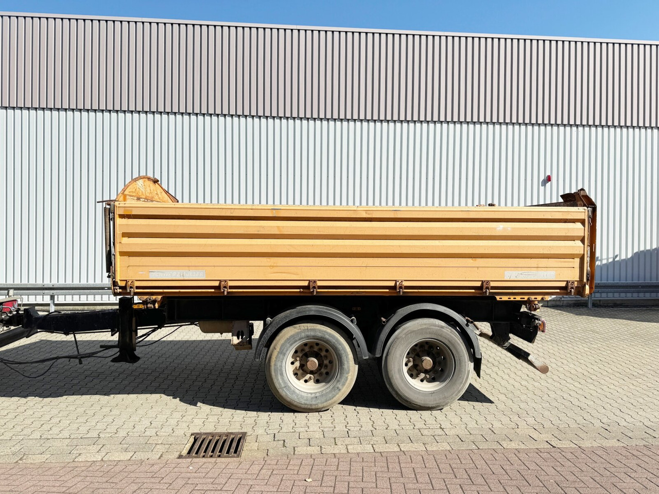 Schwarzmüller TKA 18 TKA 18, Alu-Bordwände, ca. 11m³ - Tipvogn påhængsvogn: billede 4 Schwarzmüller TKA 18 TKA 18, Alu-Bordwände, ca. 11m³ - Tipvogn påhængsvogn: billede 4