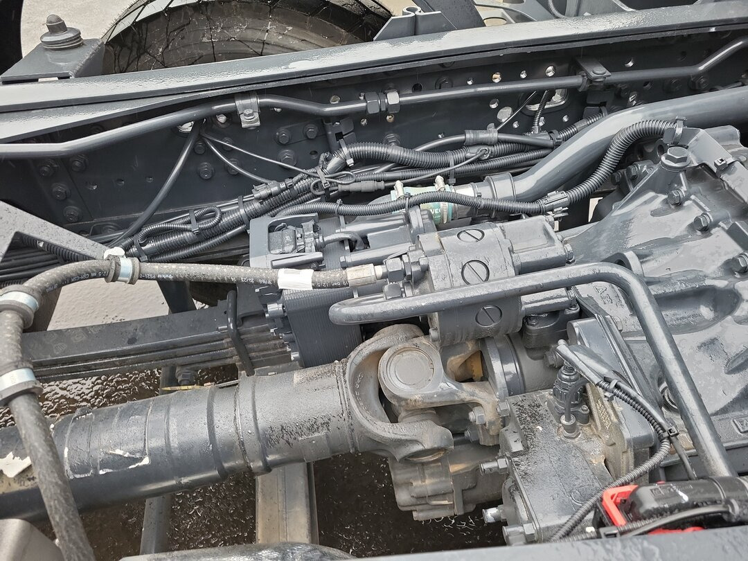 T-Way AT410T51 8x4 T-Way AT410T51 8x4, Retarder, Nebenantrieb, 4x VORHANDEN! - Lastbil chassis: billede 5 T-Way AT410T51 8x4 T-Way AT410T51 8x4, Retarder, Nebenantrieb, 4x VORHANDEN! - Lastbil chassis: billede 5