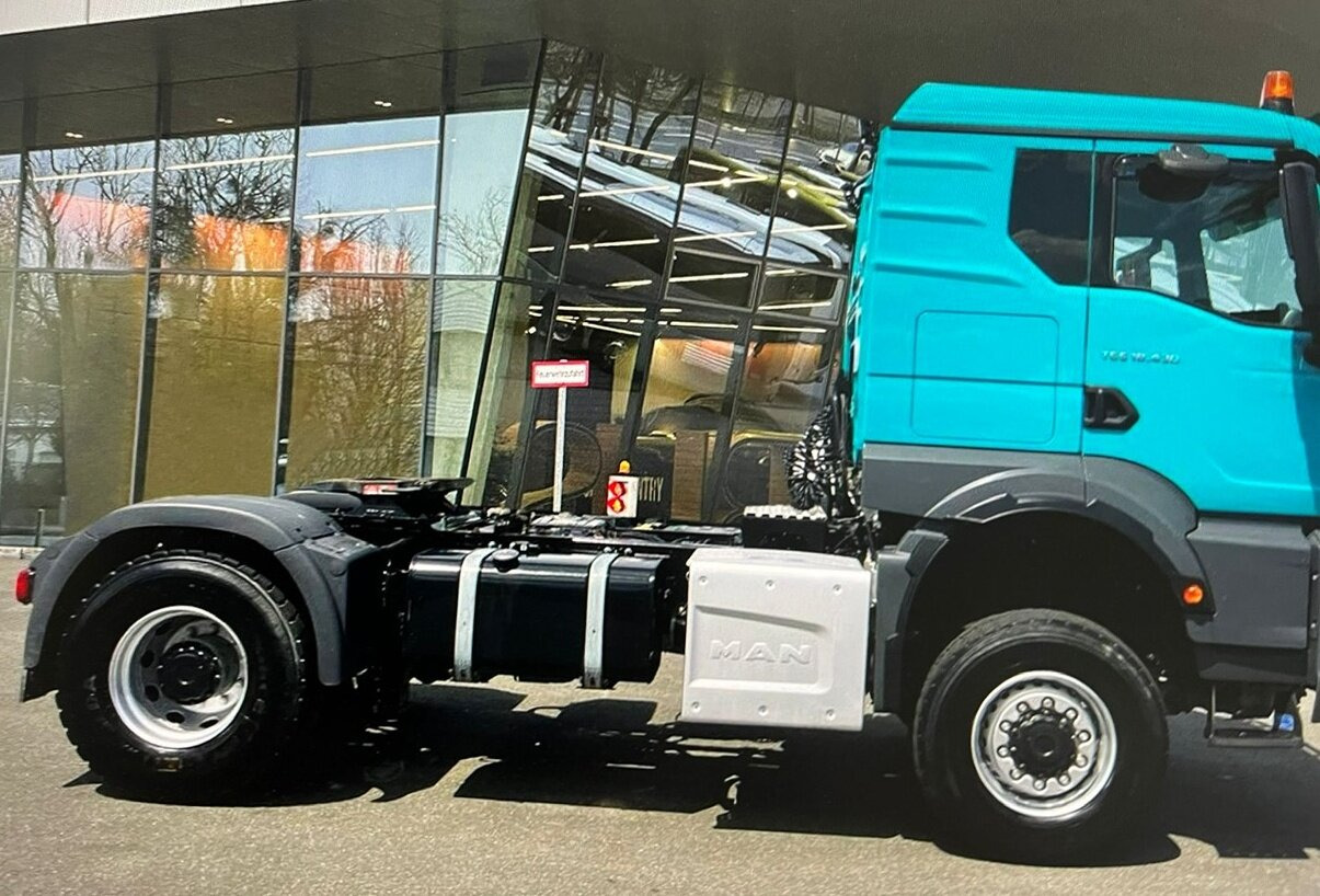 MAN TGS 18.430 4x4 BL SA TGS 18.430 4x4 BL SA, Navi, Hydraulik - Trækker: billede 2 MAN TGS 18.430 4x4 BL SA TGS 18.430 4x4 BL SA, Navi, Hydraulik - Trækker: billede 2