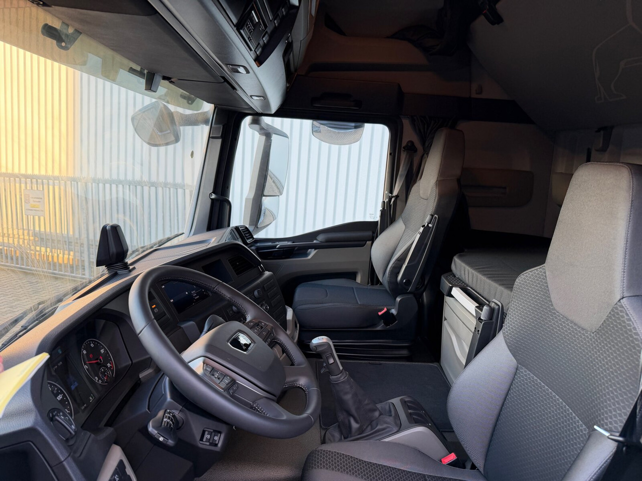 MAN TGS 33.520 6x4 BL SA TGS 33.520 6x4 BL SA, Retarder, LED, Nebenantrieb - Trækker: billede 3 MAN TGS 33.520 6x4 BL SA TGS 33.520 6x4 BL SA, Retarder, LED, Nebenantrieb - Trækker: billede 3