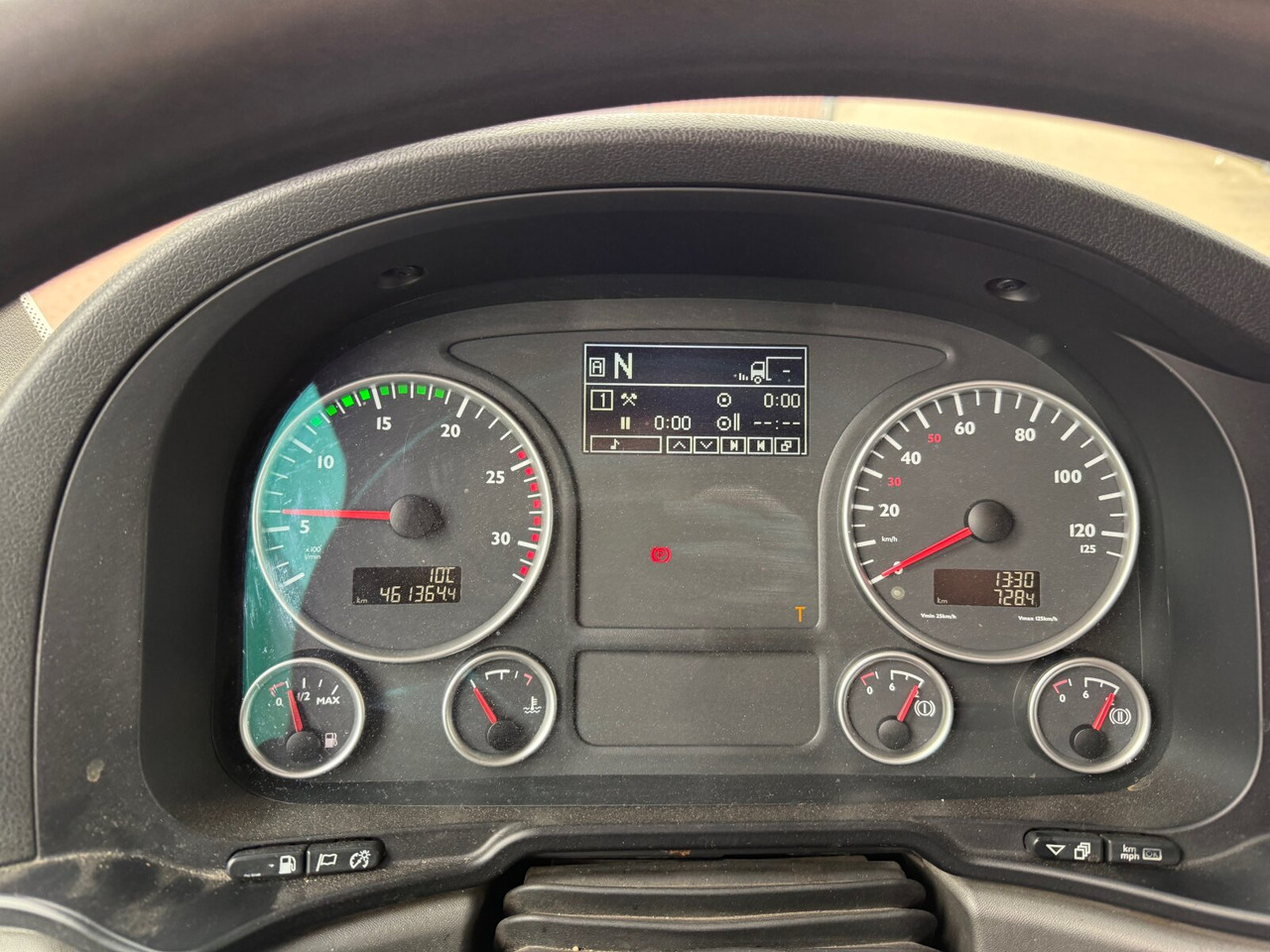 MAN TGX 26.480 6x4 BLS TGX 26.480 6x4 BLS, Retarder, XLX, Standklima, Hydraulik, zGG 90t - Trækker: billede 3 MAN TGX 26.480 6x4 BLS TGX 26.480 6x4 BLS, Retarder, XLX, Standklima, Hydraulik, zGG 90t - Trækker: billede 3