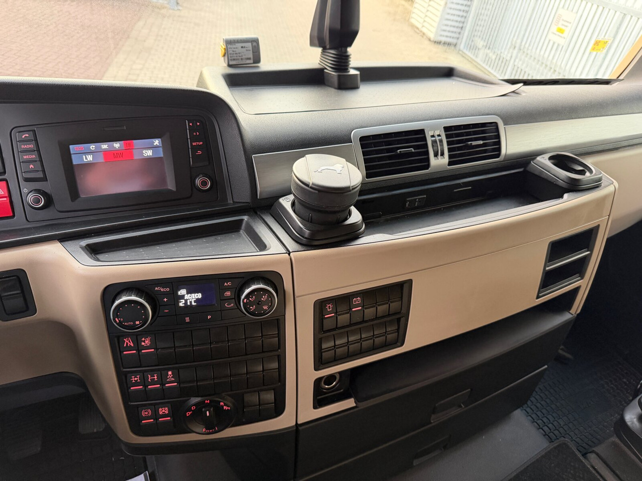 MAN TGX 33.580 6x4 BB TGX 33.580 6x4 BB, Retarder, zZGG 150.000kg - Trækker: billede 4 MAN TGX 33.580 6x4 BB TGX 33.580 6x4 BB, Retarder, zZGG 150.000kg - Trækker: billede 4