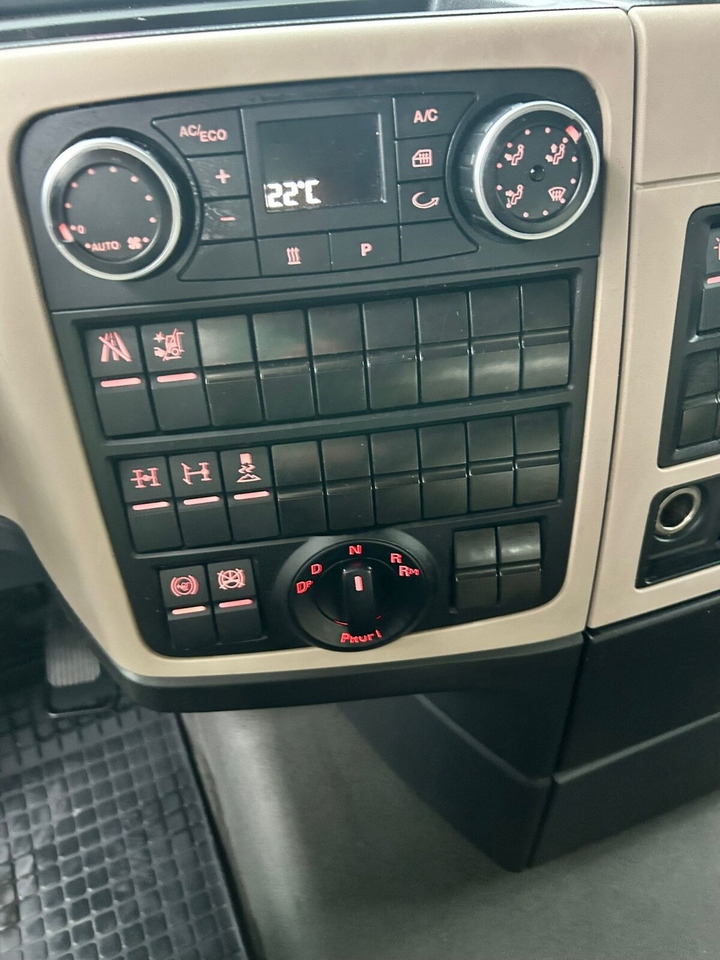 MAN TGX 33.640 6x4 BB TGX 33.640 6x4 BB, Retarder, zZGG 180.000kg - Trækker: billede 5 MAN TGX 33.640 6x4 BB TGX 33.640 6x4 BB, Retarder, zZGG 180.000kg - Trækker: billede 5