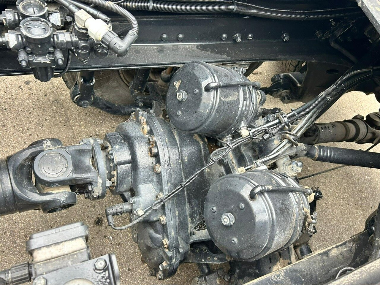 MAN TGX 33.640 6x4 BB TGX 33.640 6x4 BB, Retarder, zZGG 180.000kg - Trækker: billede 2 MAN TGX 33.640 6x4 BB TGX 33.640 6x4 BB, Retarder, zZGG 180.000kg - Trækker: billede 2