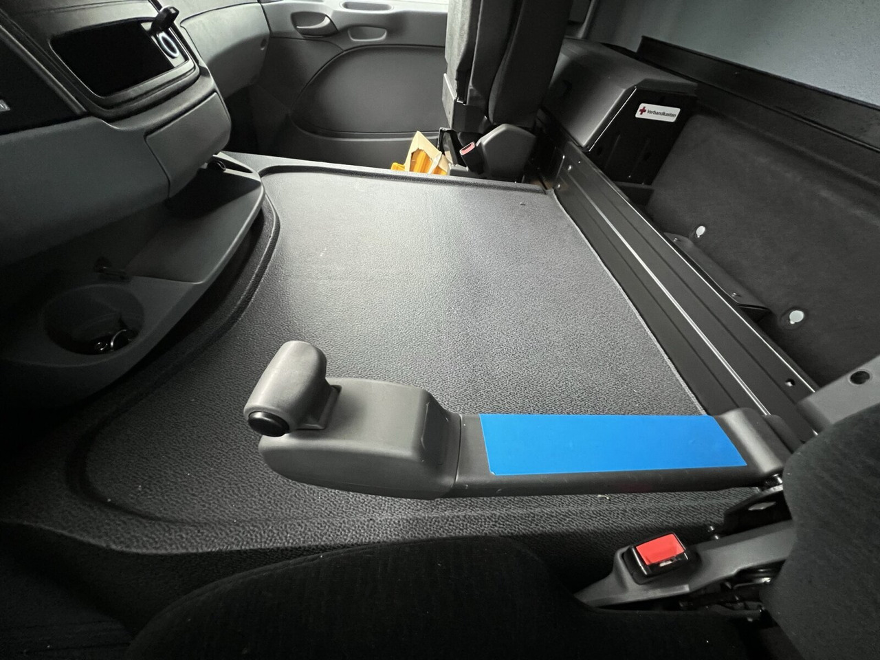 Mercedes-Benz Actros 2141 K 4x2 Actros 2141 K 4x2 - Trækker: billede 3 Mercedes-Benz Actros 2141 K 4x2 Actros 2141 K 4x2 - Trækker: billede 3