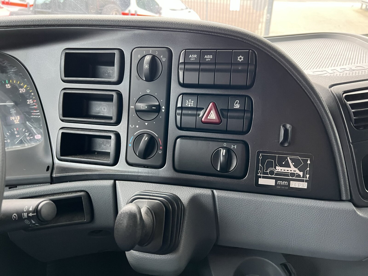 Mercedes-Benz Actros 2141 K 4x2 Actros 2141 K 4x2 - Trækker: billede 2 Mercedes-Benz Actros 2141 K 4x2 Actros 2141 K 4x2 - Trækker: billede 2