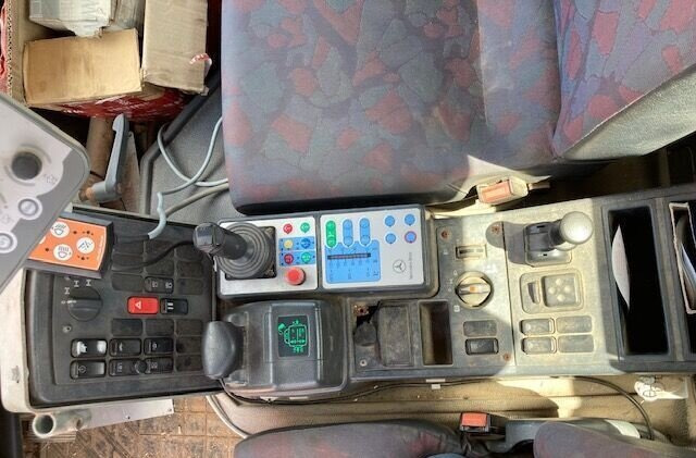 Unimog U300 405/10 4x4 U300 405/10 4x4, Kommunalhydraulik, Frontzapfwelle, Kipper - Varebil: billede 5 Unimog U300 405/10 4x4 U300 405/10 4x4, Kommunalhydraulik, Frontzapfwelle, Kipper - Varebil: billede 5