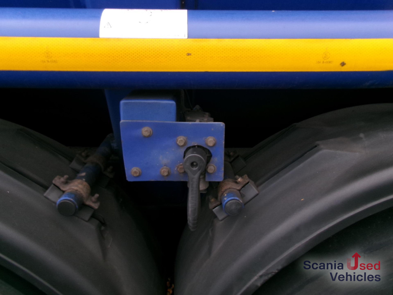 ROHR Tankauflieger f. Treibst. 4 Kammern 2 x Lift - Tanksættevogn: billede 2 ROHR Tankauflieger f. Treibst. 4 Kammern 2 x Lift - Tanksættevogn: billede 2