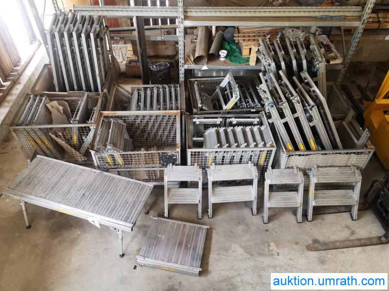 Posten Konvolut Zarges Plattform Laufsteg Bühne Überstieg Gehsteig Sockel Treppen Aluminium hochwertig - Værkstedsudstyr: billede 1 Posten Konvolut Zarges Plattform Laufsteg Bühne Überstieg Gehsteig Sockel Treppen Aluminium hochwertig - Værkstedsudstyr: billede 1