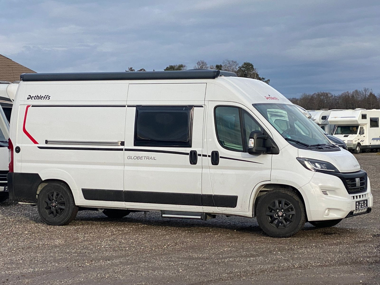 Dethleffs Globetrail CVD 600 DK Classic - Camper van: billede 3 Dethleffs Globetrail CVD 600 DK Classic - Camper van: billede 3