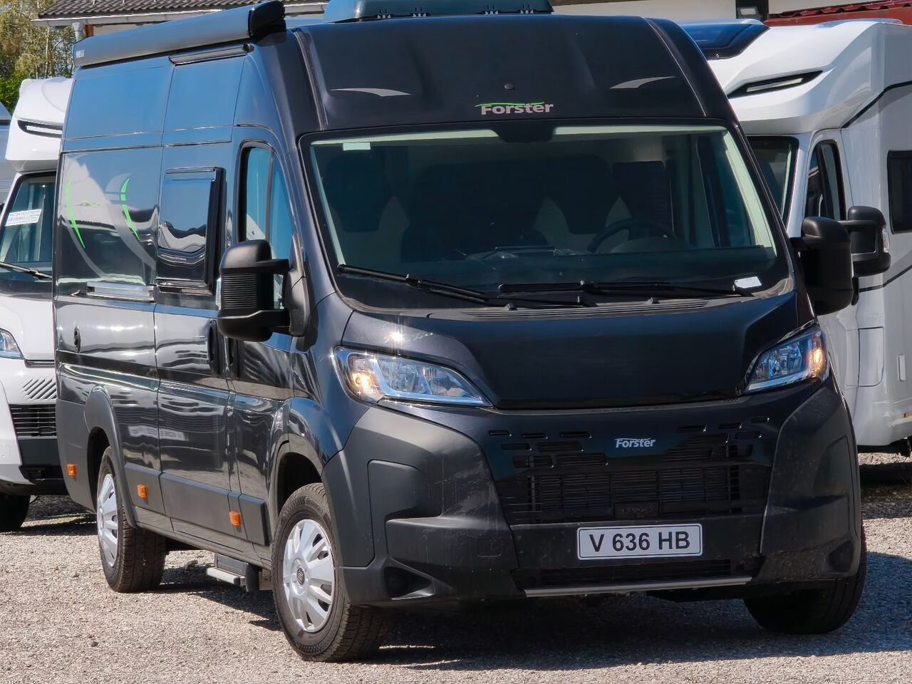 Forster V 636 HB Vantasy mit Hubbett, Längsbett,Automati - Camper van: billede 2 Forster V 636 HB Vantasy mit Hubbett, Längsbett,Automati - Camper van: billede 2