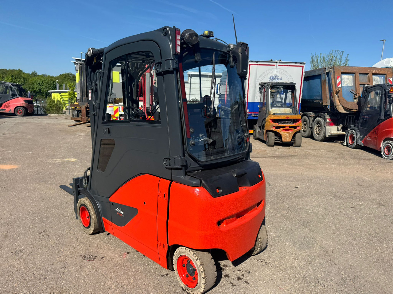 LINDE E20PHL-02 Elektro Triplex Kabine Heizung integriertes Ladegerät - El gaffeltruck: billede 4 LINDE E20PHL-02 Elektro Triplex Kabine Heizung integriertes Ladegerät - El gaffeltruck: billede 4