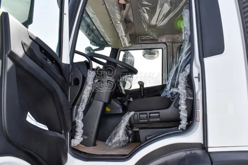 Iveco T-WAY AD380T47H 6x4 R24 Tyres Chassis - Barcelona Stock - Lastbil chassis: billede 4 Iveco T-WAY AD380T47H 6x4 R24 Tyres Chassis - Barcelona Stock - Lastbil chassis: billede 4