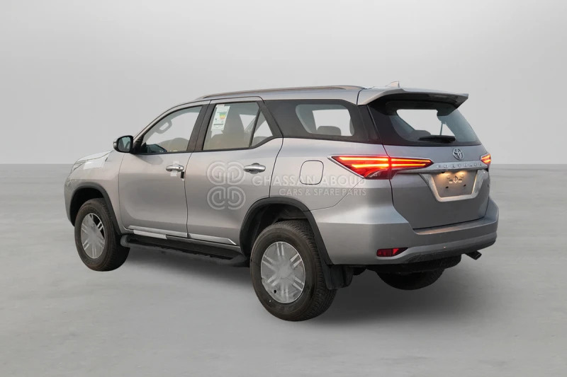 Toyota Fortuner 4x4 - SUV: billede 4 Toyota Fortuner 4x4 - SUV: billede 4
