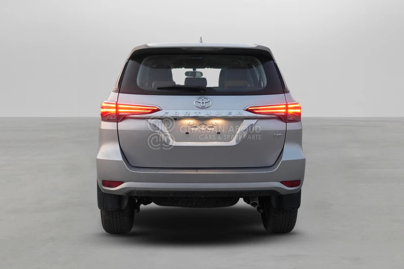 Toyota Fortuner 4x4 - SUV: billede 5 Toyota Fortuner 4x4 - SUV: billede 5