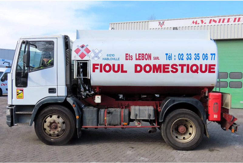 Iveco Eurocargo FUEL (DIESEL/PETROL) 8000 LITERS, COMP: 3500L,1000L, 3500L - Tankbil, Lastbil med kran: billede 4 Iveco Eurocargo FUEL (DIESEL/PETROL) 8000 LITERS, COMP: 3500L,1000L, 3500L - Tankbil, Lastbil med kran: billede 4