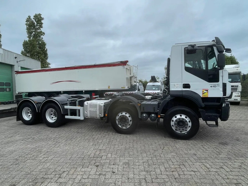 Iveco Trakker 410 PTO RETARDER, 8x4 , 442000 km! - Lastbil chassis: billede 4 Iveco Trakker 410 PTO RETARDER, 8x4 , 442000 km! - Lastbil chassis: billede 4