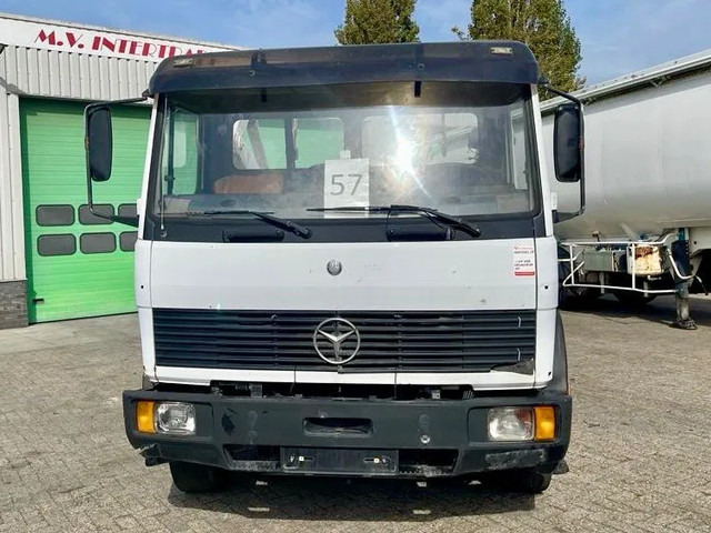 Mercedes-Benz 1514 Manual diesel pomp. Very clean - Lastbil med wirehejs: billede 2 Mercedes-Benz 1514 Manual diesel pomp. Very clean - Lastbil med wirehejs: billede 2