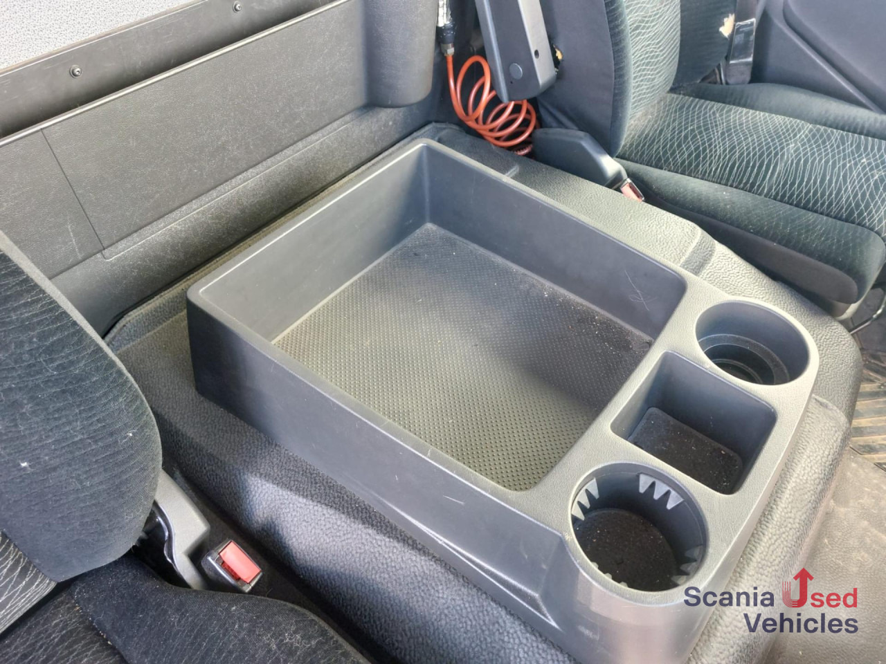 MERCEDES-BENZ Atego 1221 L Koffer Ladebordwand - Lastbil varevogn: billede 2 MERCEDES-BENZ Atego 1221 L Koffer Ladebordwand - Lastbil varevogn: billede 2