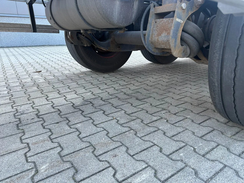 Leje en Burg 20FT / 20FT SWAP ADR (EX/II, EX/III, FL, AT) Chassis, 3.690kg, SAF INTRADISC, 2x Liftaxle, NL-chassis Burg 20FT / 20FT SWAP ADR (EX/II, EX/III, FL, AT) Chassis, 3.690kg, SAF INTRADISC, 2x Liftaxle, NL-chassis: billede 10 Leje en Burg 20FT / 20FT SWAP ADR (EX/II, EX/III, FL, AT) Chassis, 3.690kg, SAF INTRADISC, 2x Liftaxle, NL-chassis Burg 20FT / 20FT SWAP ADR (EX/II, EX/III, FL, AT) Chassis, 3.690kg, SAF INTRADISC, 2x Liftaxle, NL-chassis: billede 10