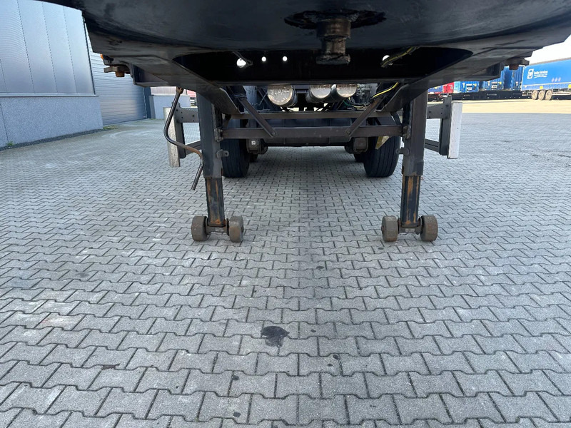 Leje en Burg 20FT / 20FT SWAP ADR (EX/II, EX/III, FL, AT) Chassis, 3.690kg, SAF INTRADISC, 2x Liftaxle, NL-chassis Burg 20FT / 20FT SWAP ADR (EX/II, EX/III, FL, AT) Chassis, 3.690kg, SAF INTRADISC, 2x Liftaxle, NL-chassis: billede 11 Leje en Burg 20FT / 20FT SWAP ADR (EX/II, EX/III, FL, AT) Chassis, 3.690kg, SAF INTRADISC, 2x Liftaxle, NL-chassis Burg 20FT / 20FT SWAP ADR (EX/II, EX/III, FL, AT) Chassis, 3.690kg, SAF INTRADISC, 2x Liftaxle, NL-chassis: billede 11