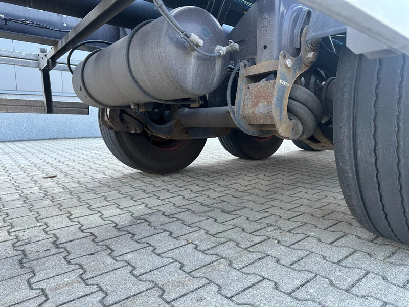 Leje en Burg 20FT / 20FT SWAP ADR (EX/II, EX/III, FL, AT) Chassis, 3.690kg, SAF INTRADISC, 2x Liftaxle, NL-chassis Burg 20FT / 20FT SWAP ADR (EX/II, EX/III, FL, AT) Chassis, 3.690kg, SAF INTRADISC, 2x Liftaxle, NL-chassis: billede 9 Leje en Burg 20FT / 20FT SWAP ADR (EX/II, EX/III, FL, AT) Chassis, 3.690kg, SAF INTRADISC, 2x Liftaxle, NL-chassis Burg 20FT / 20FT SWAP ADR (EX/II, EX/III, FL, AT) Chassis, 3.690kg, SAF INTRADISC, 2x Liftaxle, NL-chassis: billede 9