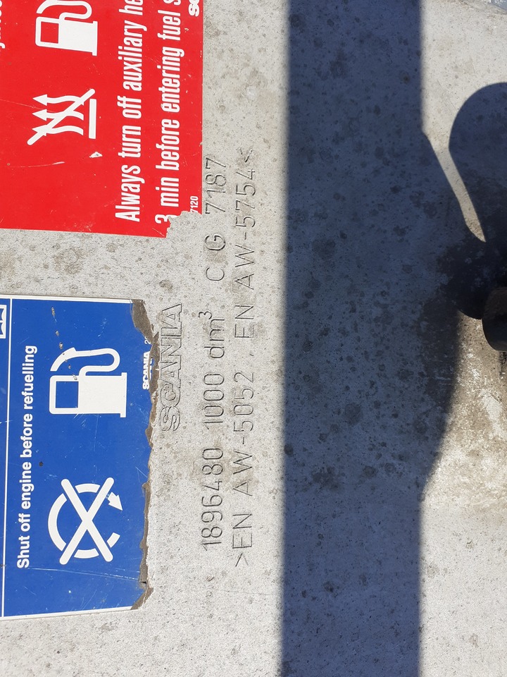 SCANIA R440 - Brændstoftank for Lastbil chassis: billede 2 SCANIA R440 - Brændstoftank for Lastbil chassis: billede 2