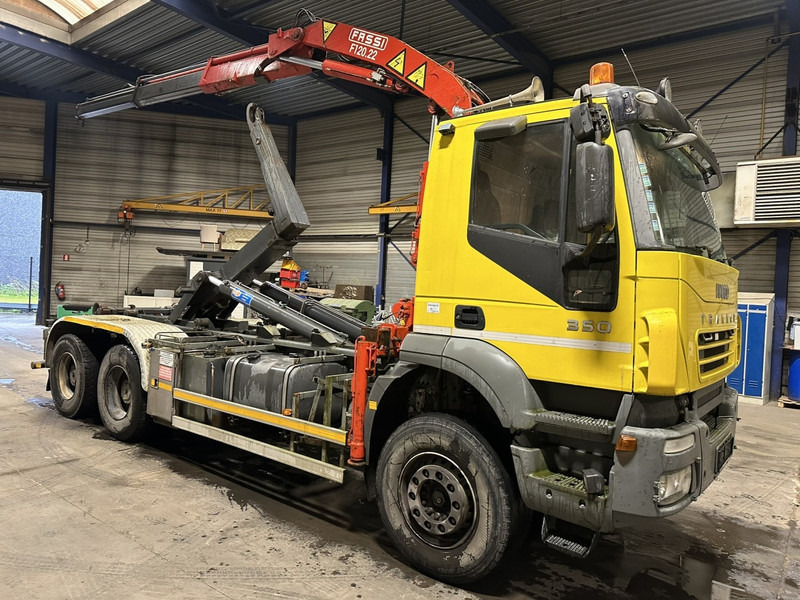 Iveco TRAKKER 350 6x4 HOOKLIFT + CRANE FASSI F120.22 (5/6 F) - *342.000km* - STEEL SPRING / BIG AXLES - AS TRONIC AUTOMATIC GEARBOX - Lastbil kroghejs, Lastbil med kran: billede 1 Iveco TRAKKER 350 6x4 HOOKLIFT + CRANE FASSI F120.22 (5/6 F) - *342.000km* - STEEL SPRING / BIG AXLES - AS TRONIC AUTOMATIC GEARBOX - Lastbil kroghejs, Lastbil med kran: billede 1