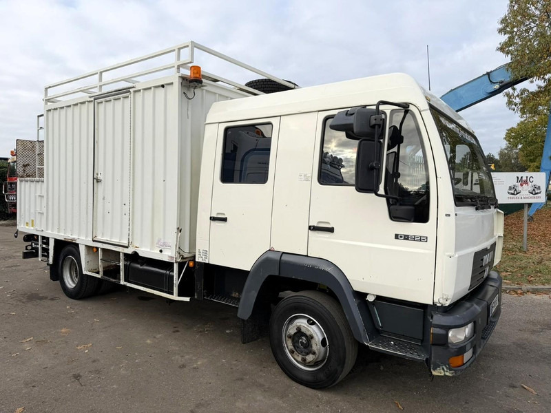MAN 10.225 LC CLOSED BOX / KOFFER - DOKA - MANUAL GEARBOX - *344.000km* - STEEL SPRING / BLATT / LAMES - BE TRUCK - Lastbil varevogn: billede 1 MAN 10.225 LC CLOSED BOX / KOFFER - DOKA - MANUAL GEARBOX - *344.000km* - STEEL SPRING / BLATT / LAMES - BE TRUCK - Lastbil varevogn: billede 1