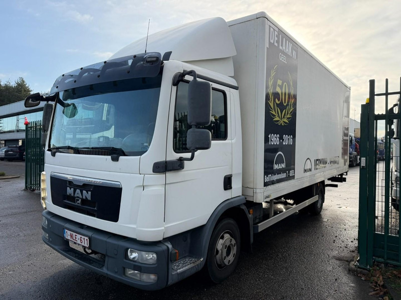 MAN TGL 8.180 4x2 BL COSED BOX / BAKWAGEN / CAISSE FERMEE - *184.000km* - 3 SEATER - EURO 5 - AIR SUSPENSION - BOX 6m00 x 2m49 x 2m38 - BE TRUCK - Lastbil varevogn: billede 3 MAN TGL 8.180 4x2 BL COSED BOX / BAKWAGEN / CAISSE FERMEE - *184.000km* - 3 SEATER - EURO 5 - AIR SUSPENSION - BOX 6m00 x 2m49 x 2m38 - BE TRUCK - Lastbil varevogn: billede 3