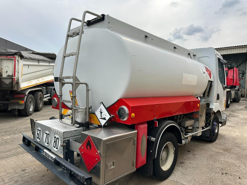 Renault MIDLUM 150 FUEL TANKER / CITERNE MAZOUT - 6500L - 3 COMPARTIMENTS - *ENGINE PROBLEM* - Tankbil: billede 3 Renault MIDLUM 150 FUEL TANKER / CITERNE MAZOUT - 6500L - 3 COMPARTIMENTS - *ENGINE PROBLEM* - Tankbil: billede 3