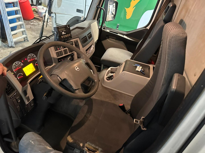 Kølevogn lastbil Volvo FL 240 - 16T FRIGO CARRIER SUPRA 750 Mt - BI-TEMPERATURE - EURO 5 - A/C - BELGIAN TRUCK: billede 8 Kølevogn lastbil Volvo FL 240 - 16T FRIGO CARRIER SUPRA 750 Mt - BI-TEMPERATURE - EURO 5 - A/C - BELGIAN TRUCK: billede 8