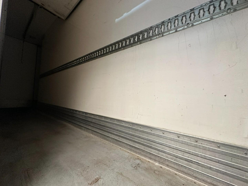 Kølevogn lastbil Volvo FL 240 - 16T FRIGO CARRIER SUPRA 750 Mt - BI-TEMPERATURE - EURO 5 - A/C - BELGIAN TRUCK: billede 13 Kølevogn lastbil Volvo FL 240 - 16T FRIGO CARRIER SUPRA 750 Mt - BI-TEMPERATURE - EURO 5 - A/C - BELGIAN TRUCK: billede 13